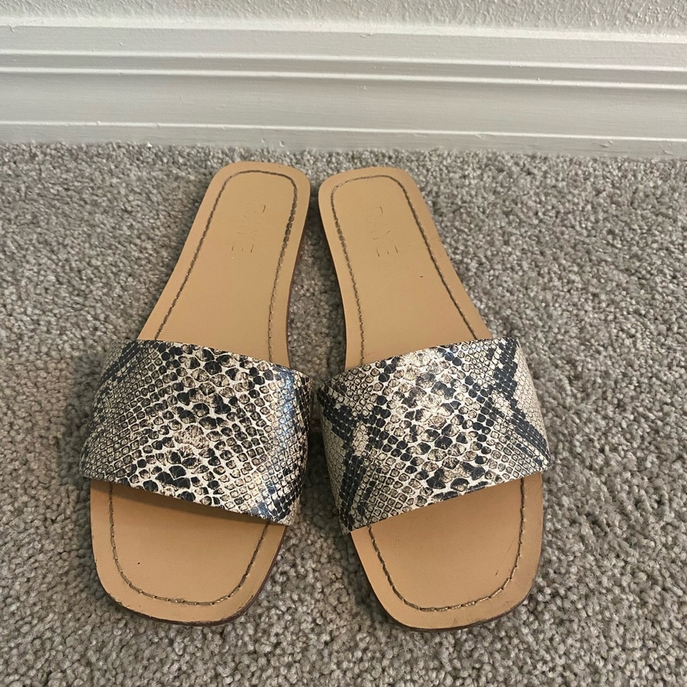 Raye Houston Snakeskin Slide Sandals Size 7.5